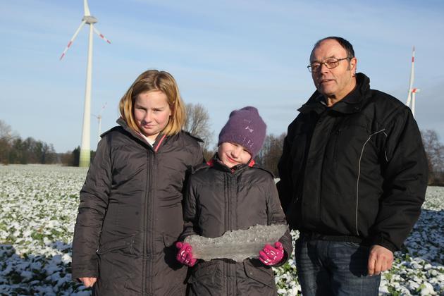 Icy Killer: Motorists Forced to Dodge Huge Chunks of Ice Thrown From Wind Turbine&nbsp;Blades