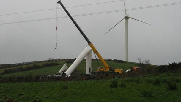 Cavalcade of Wind Farm Chaos: Turbines Collapse, Explode & Get Shot by Angry&nbsp;Neighbour