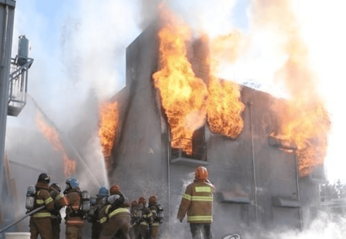 Giant Batteries Bomb: Renewable Energy Storage Systems Literally Setting The World On&nbsp;Fire