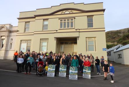 Get Lost: Angry Mob Opposes Community-Wrecking Tasmanian Wind Farm&nbsp;Project