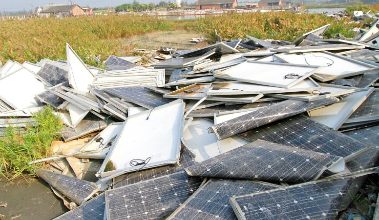 Unwelcome ‘Treat’: Tonnes of Toxic Solar Panels Already Headed For A Landfill Near&nbsp;You